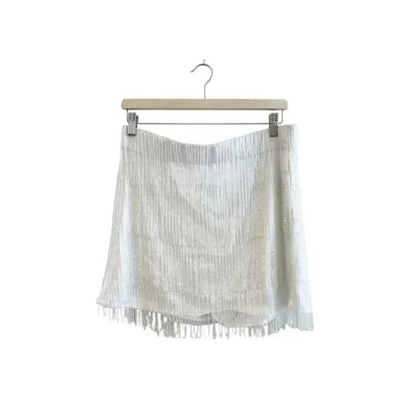 Show Me Your Mumu Swift Fringe Skort in White Beaded Fringe XL - Picture 3 of 6